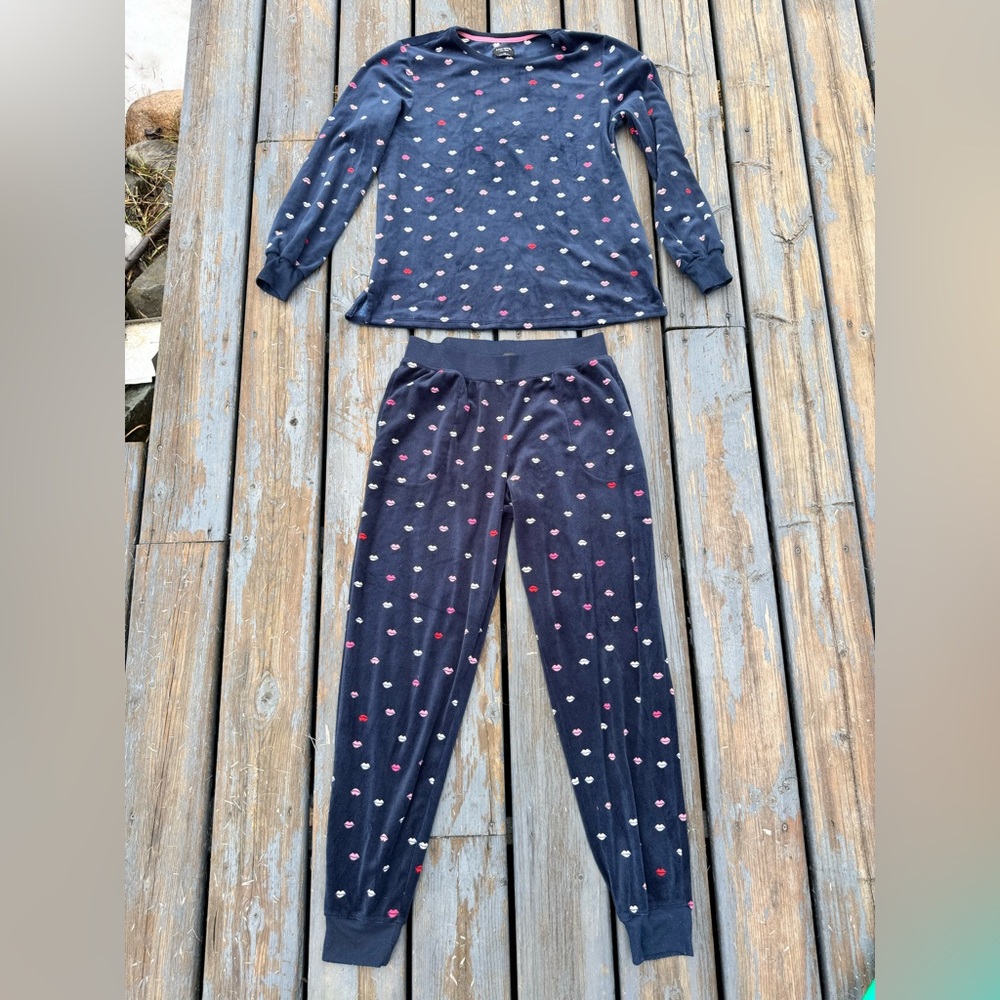 💋 Kate Spade New York Lips Pajama Set – Navy – Size S/P